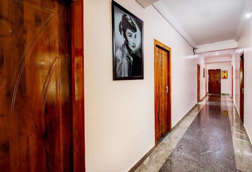 Hotel Flagship 29293 Athithi Comforts