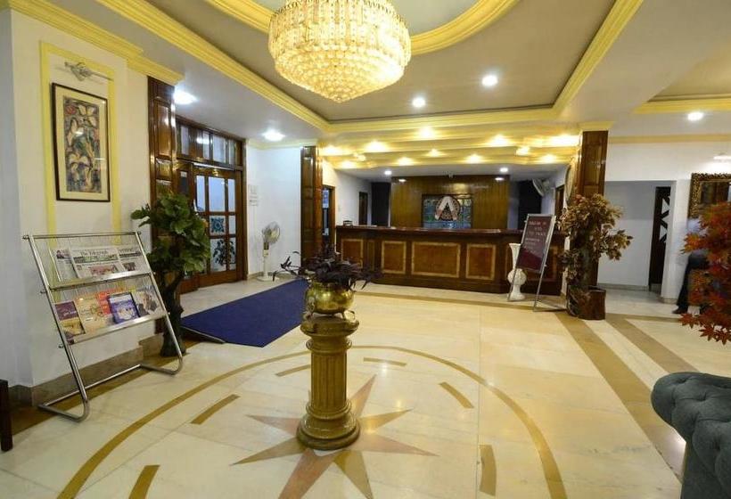 ホテル Raj Palace