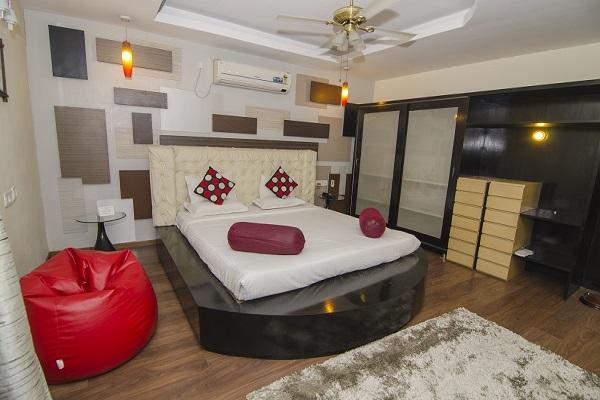 ホテル Raj Palace