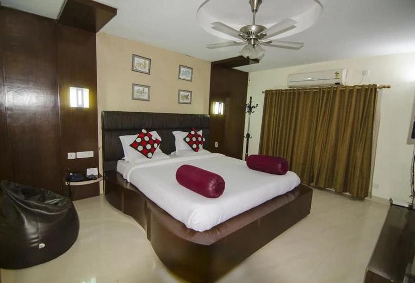 ホテル Raj Palace