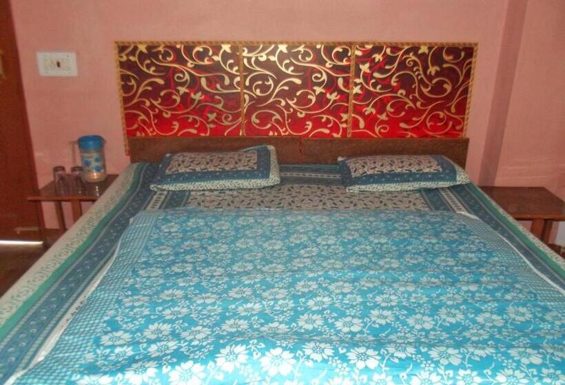 בית מלון כפרי Pines And Peaks