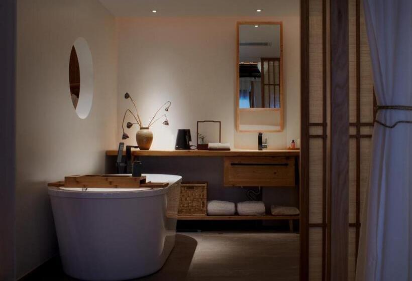 בית מלון כפרי Uin Oriental