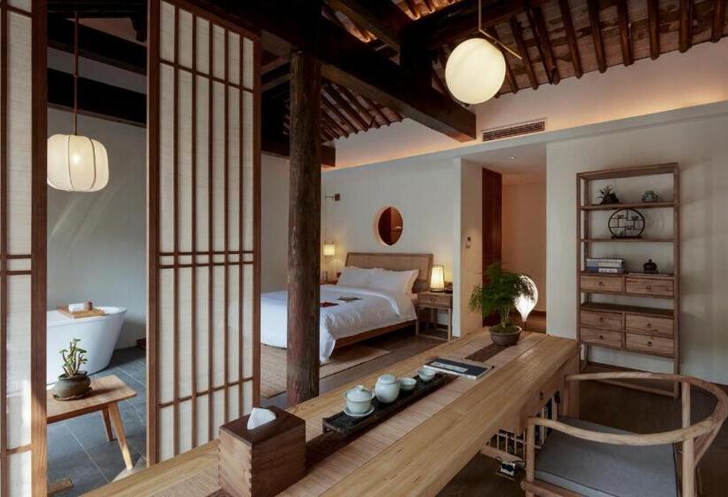 בית מלון כפרי Uin Oriental