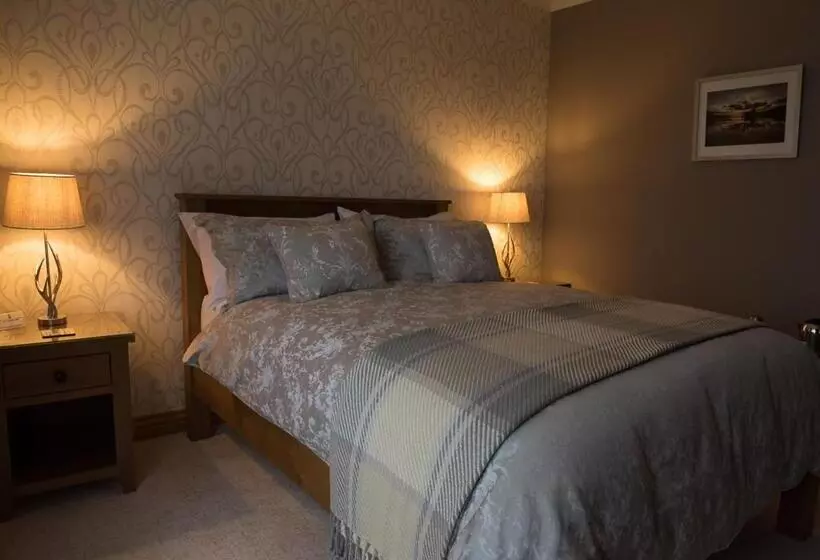 The Roses B&b