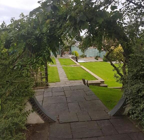 Bed and Breakfast The Glenerne Guest House