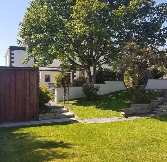 Aamiaismajoitus (B&B) The Glenerne Guest House