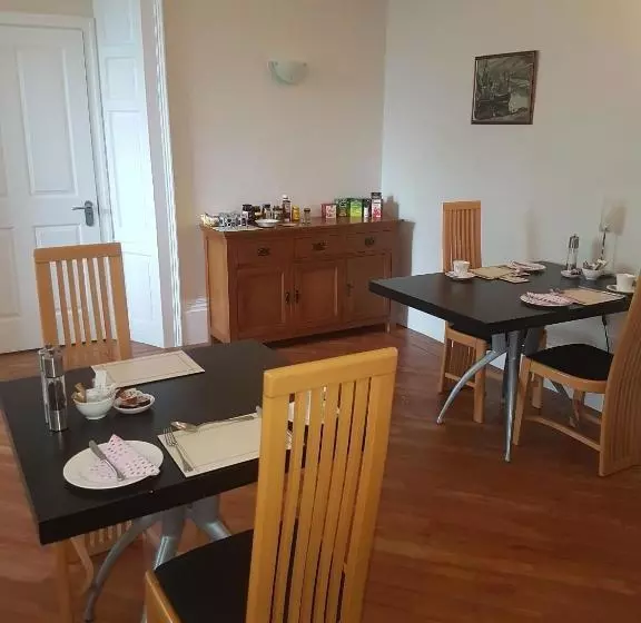 Aamiaismajoitus (B&B) The Glenerne Guest House