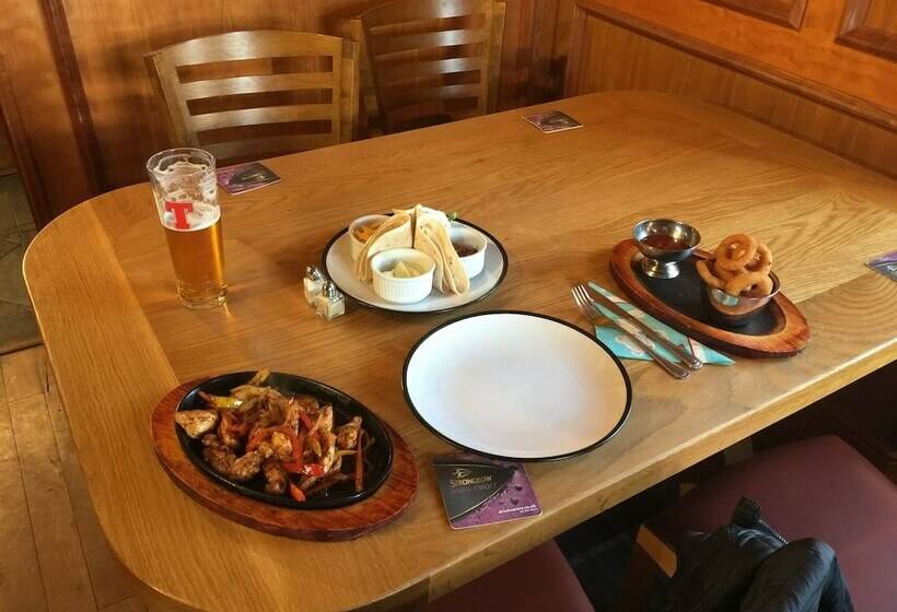 تختخواب و صبحانه The Harvest Coaching Inn