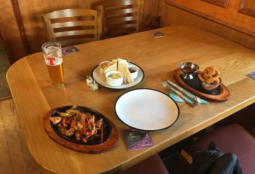 ベッドアンドブレックファースト The Harvest Coaching Inn