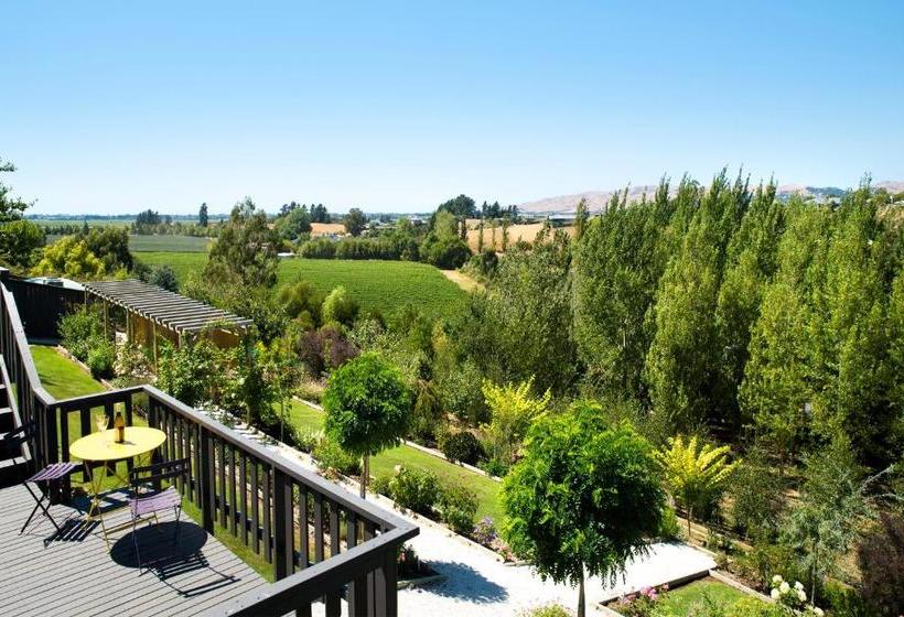 צימר Willow S Green