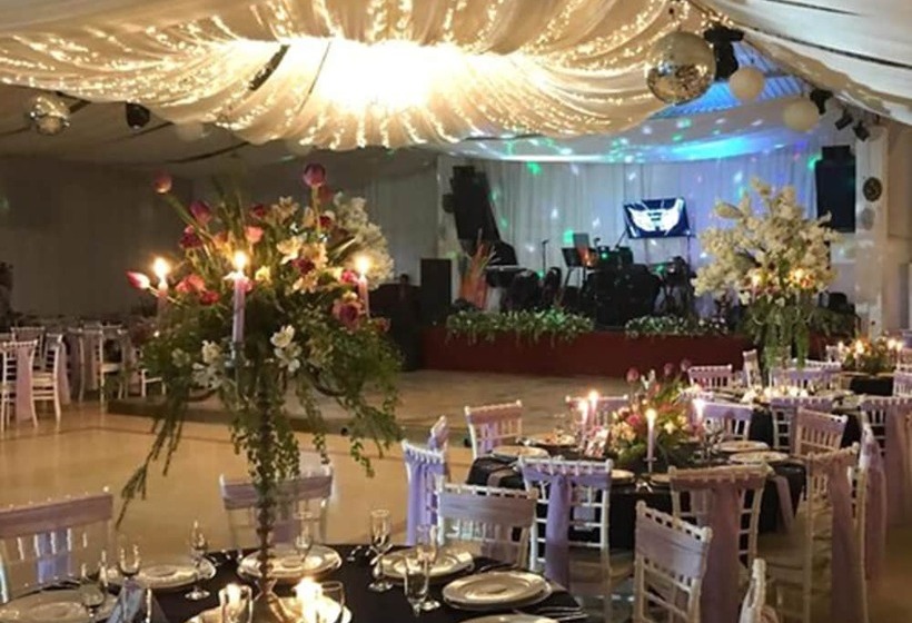 فندق & Balneario Los Angeles