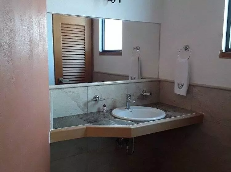 Hotelli & Balneario Los Angeles