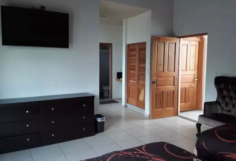 Hotelli & Balneario Los Angeles