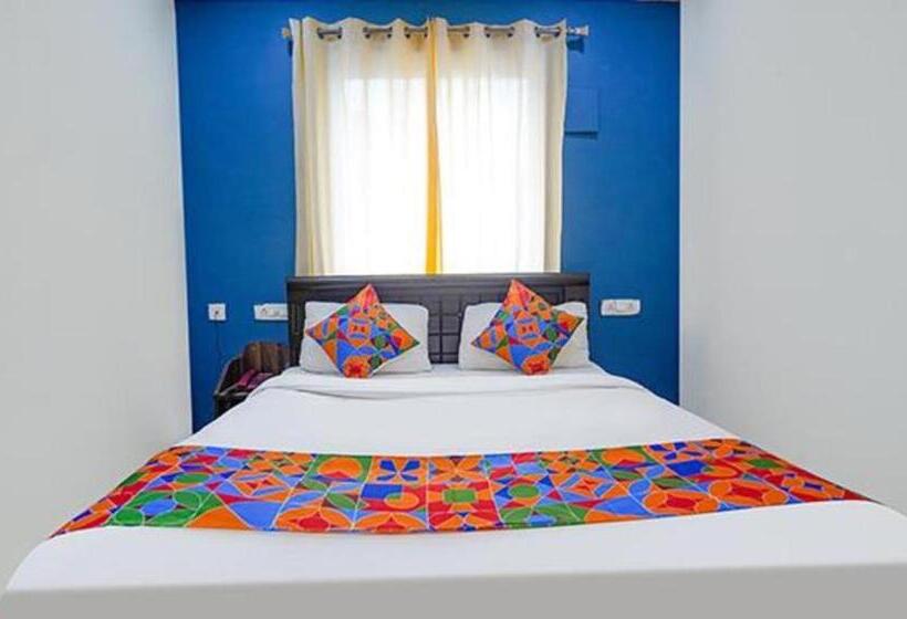 Hotel Fabexpress Lloyds Inn   Nr Valluvar Kottam Monument & Korea Embassy