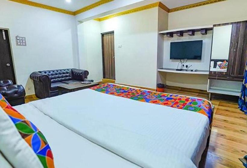 Hotel Fabexpress Lloyds Inn   Nr Valluvar Kottam Monument & Korea Embassy