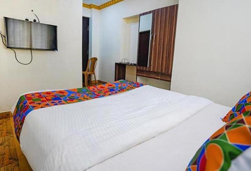 Hotel Fabexpress Lloyds Inn   Nr Valluvar Kottam Monument & Korea Embassy