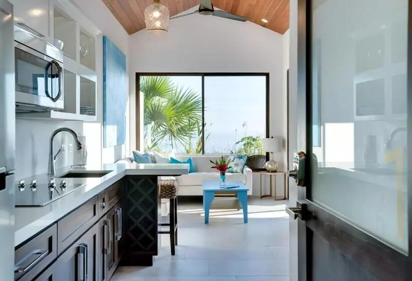 Hotelli Golden Pineapple Villas Adults Only
