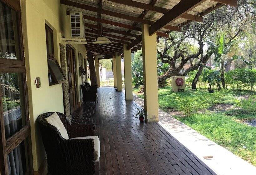 هتل Kondwane Boutique Guest House