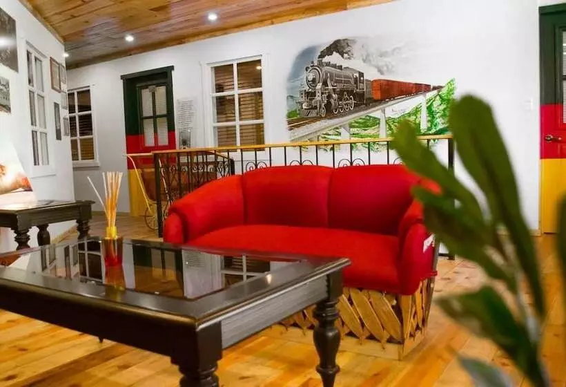 ホテル La Estacion