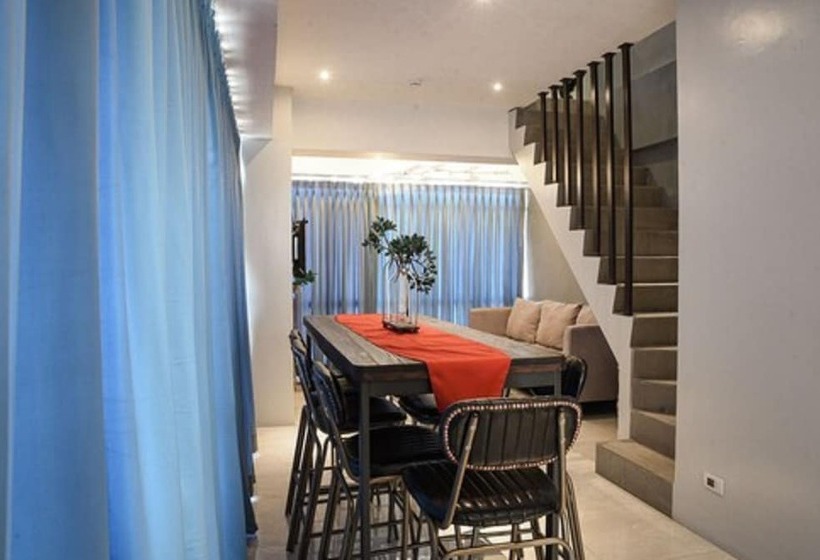 בית מלון כפרי Skyloft