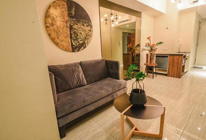 בית מלון כפרי Skyloft