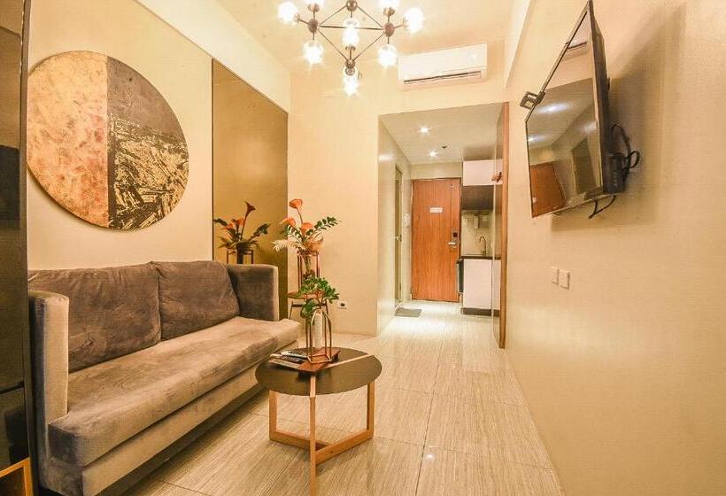 בית מלון כפרי Skyloft