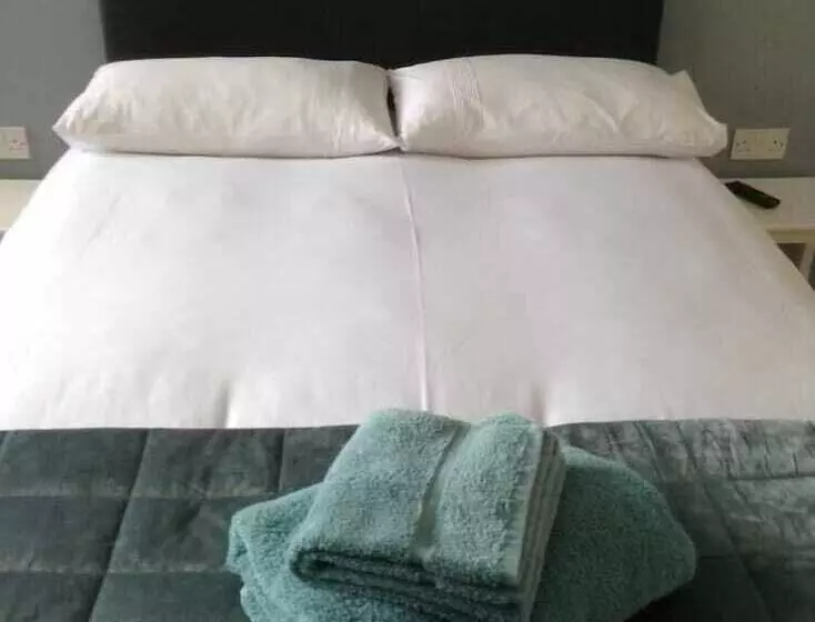 Hotelli The Bear On The Square