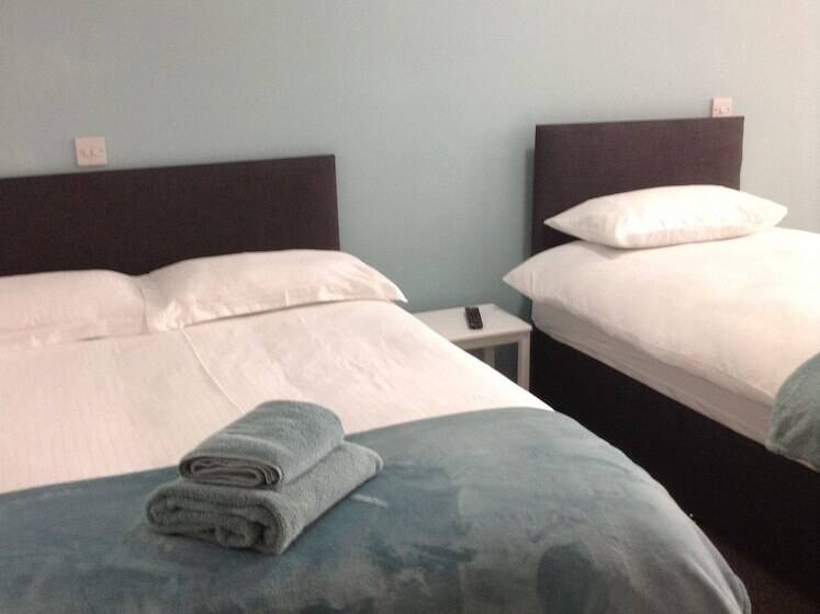 ホテル The Bear On The Square