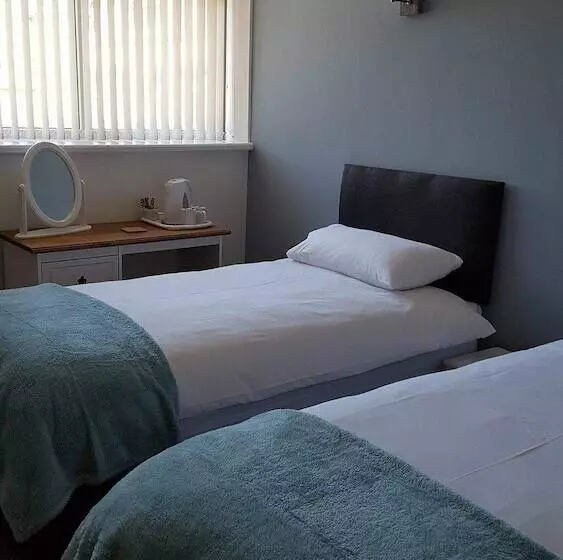 Hotelli The Bear On The Square