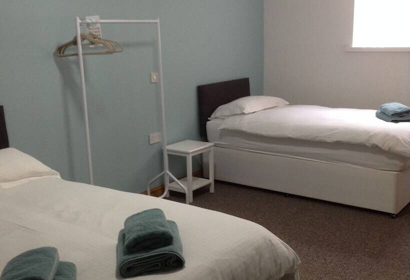 ホテル The Bear On The Square