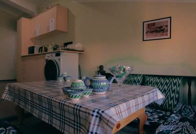 Somoni Hostel