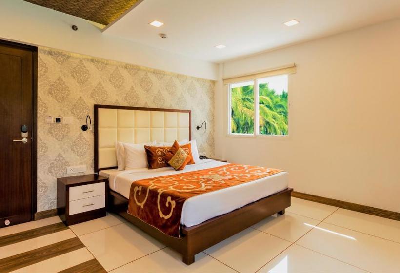 ホテル Summit Hampton