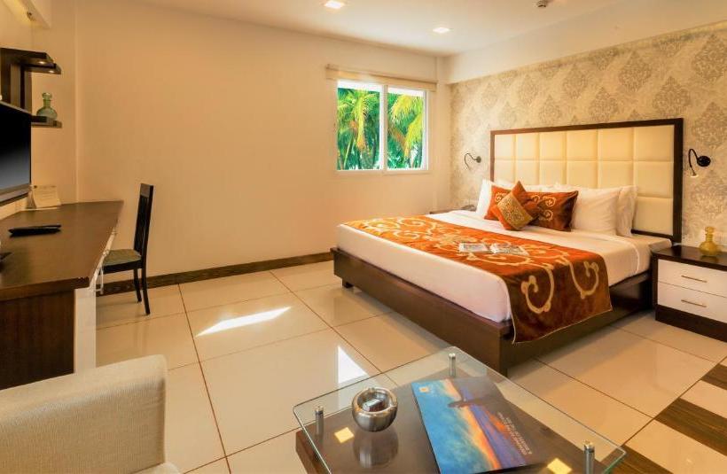 ホテル Summit Hampton