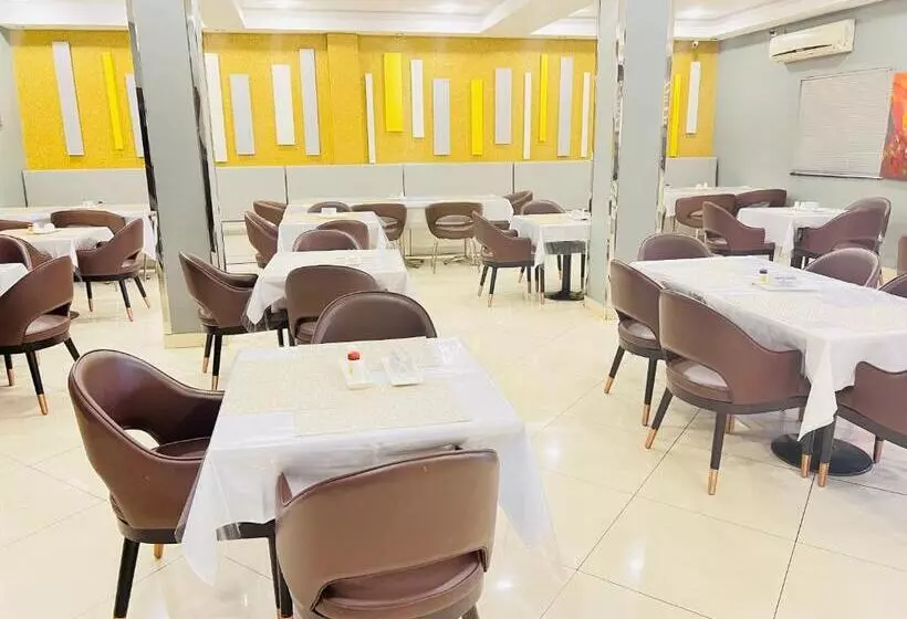 Hotel Amirana