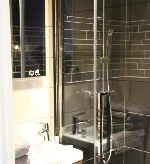 Hotelli Du Lion D Or