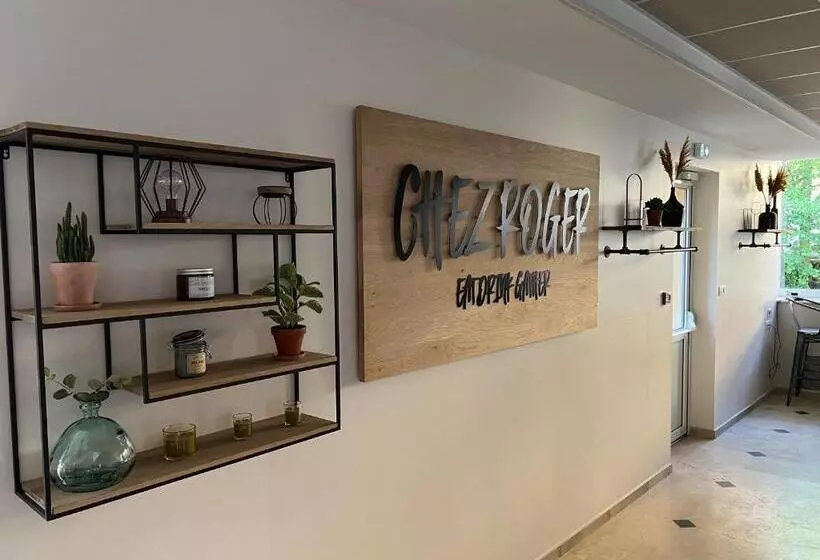 Hotelli Du Lion D Or