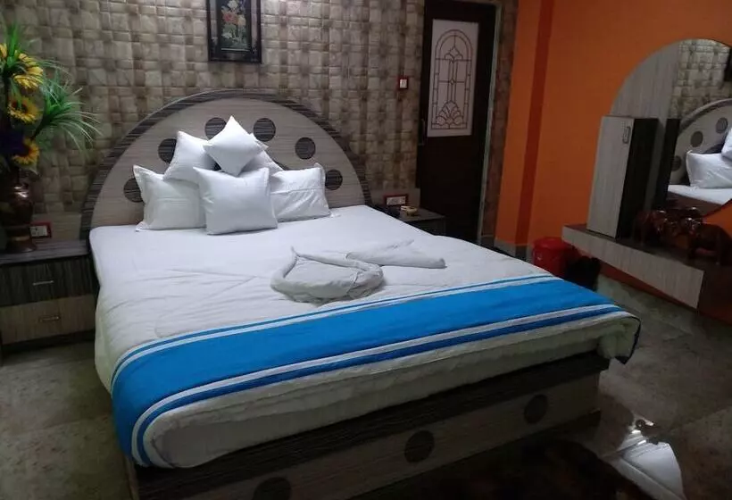 ホテル Kalpana Inn
