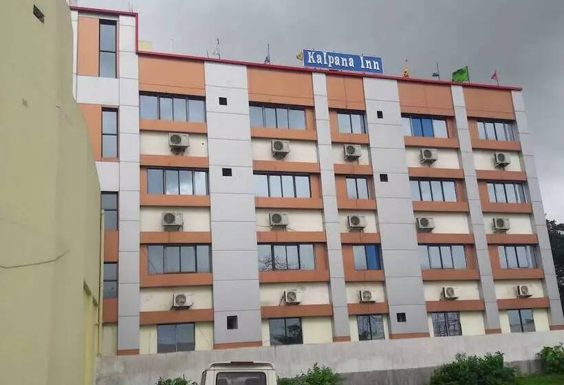 ホテル Kalpana Inn