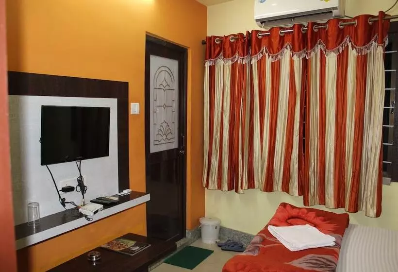 ホテル Kalpana Inn