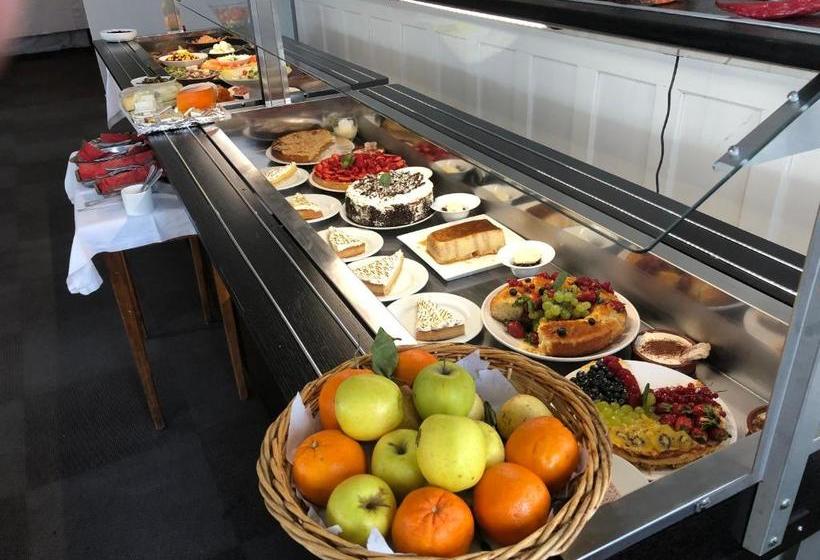 فندق Les Ambassadeurs