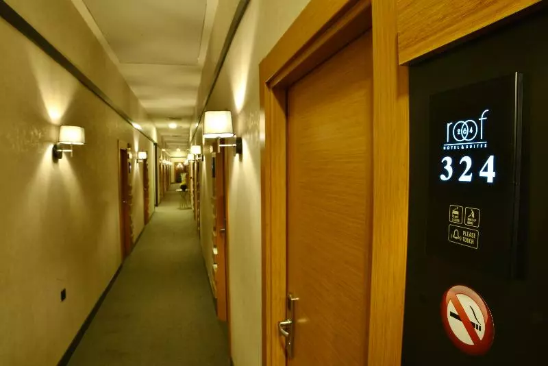 Roof 264 Hotel & Suites