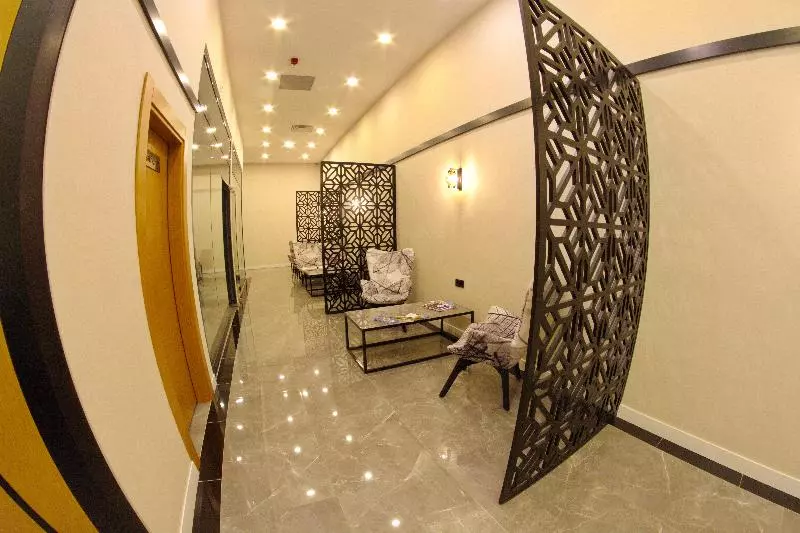 Roof 264 Hotel & Suites