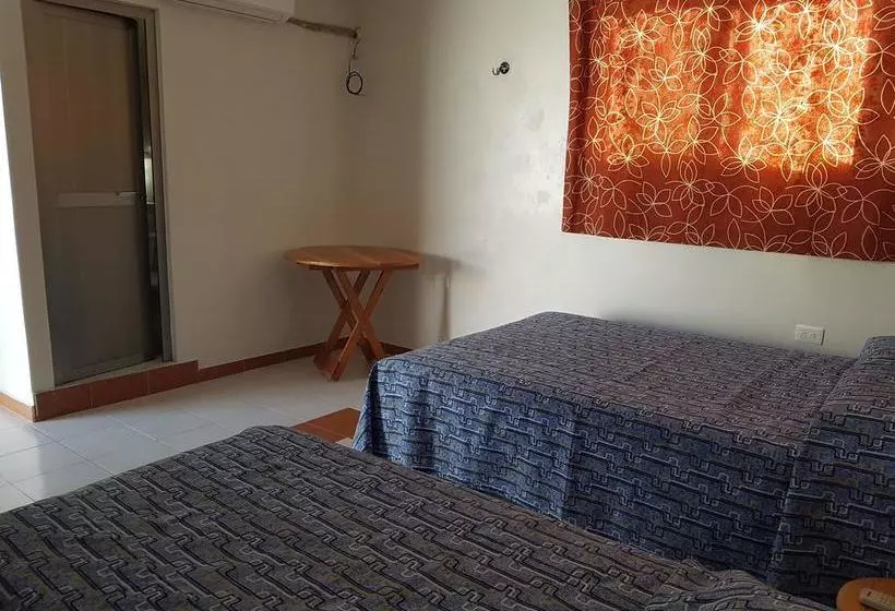 ホテル Condo Saknaj