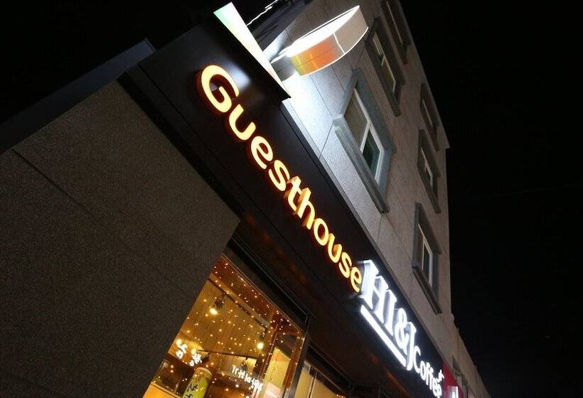 בית מלון כפרי Yeosu Stay