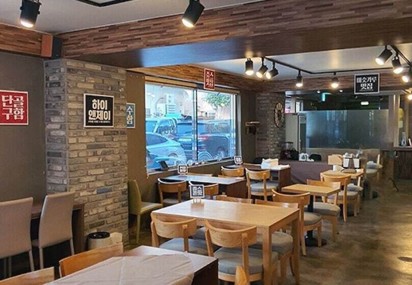 בית מלון כפרי Yeosu Stay