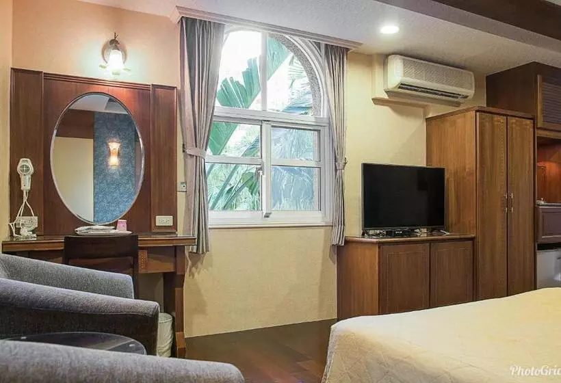 مُتل 意大利商務溫泉汽車旅館
