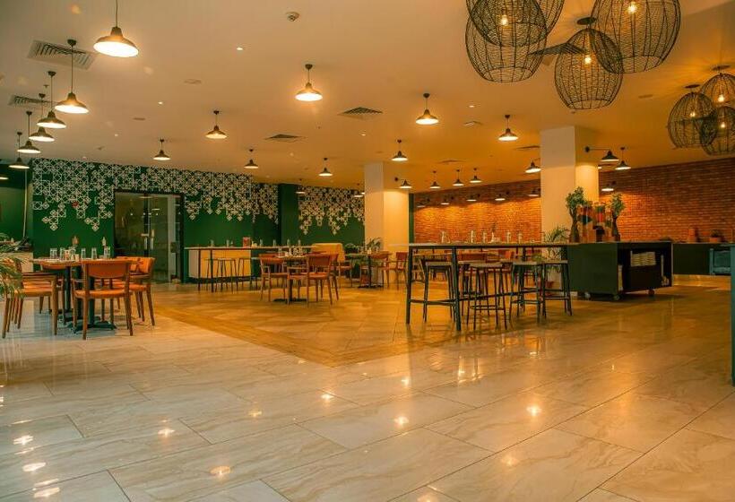 استراحتگاه Tiger Palace By Soaltee