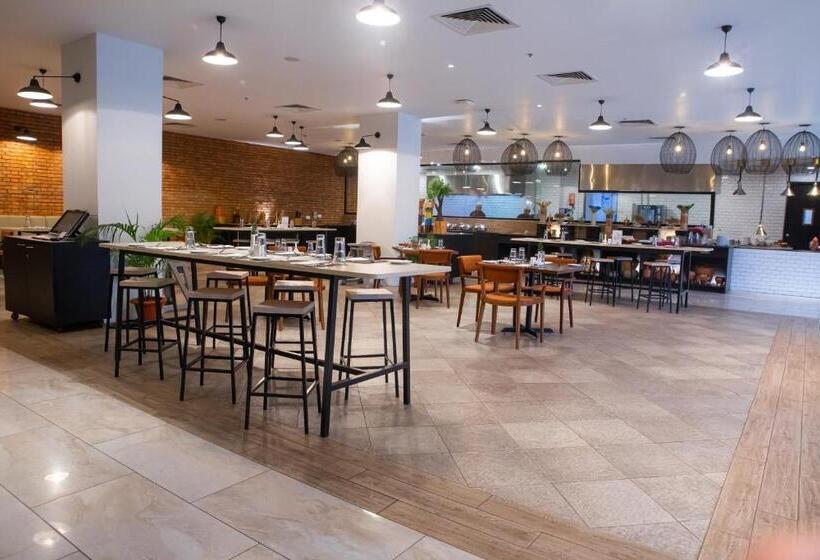 استراحتگاه Tiger Palace By Soaltee