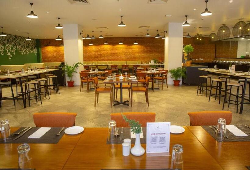 استراحتگاه Tiger Palace By Soaltee