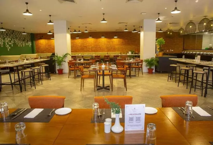 استراحتگاه Tiger Palace By Soaltee